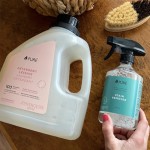 Détachant pour tissus, tapis, surfaces, fabriqué au Québec, biodégradable, ingrédients sécuritaires, Pure